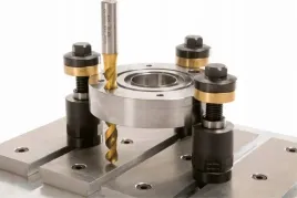 sruba-mocujaca-65-87mm-tschorn