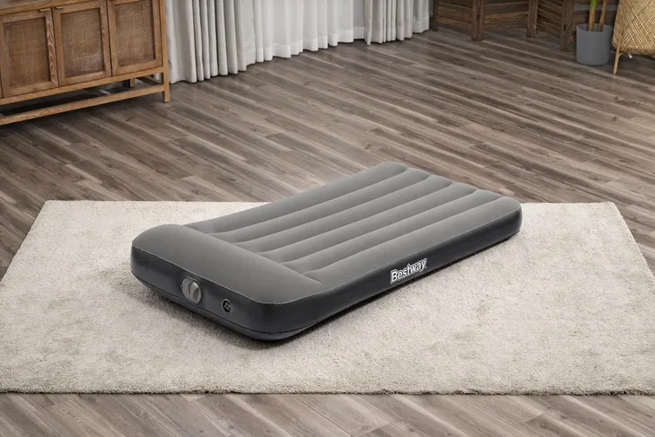 duzy-dmuchany-materac-marka-jokomisiada-wiek-dziecka-3-lata