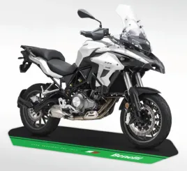 naklejka-podlogowa-benelli-110x240-cm