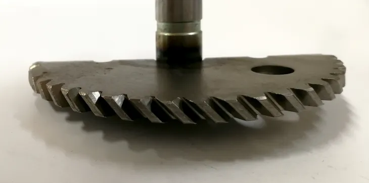 polksiezyc-kopnika-28250-lca4-e00-producent-czesci-inny