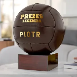 pilka-nozna-z-nadrukiem-dla-prezesa-klubu