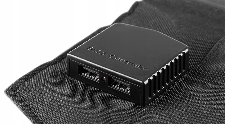 ladowarka-solarna-panel-sloneczny-15w-usb-plec-nie-dotyczy-stan-opakowania-oryginalne