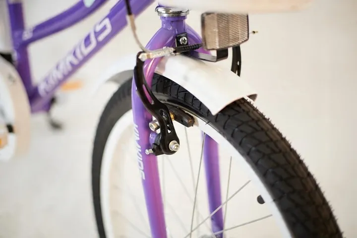 rower-dzieciecy-20-cali-dla-dziewczynki-koszyk-bagaznik-fredzle-5-9-lat-fio-stan-nowy-kolor-fioletowy