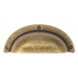 uchwyt-meblowy-muszelka-duza-95x38-raczka-stary-mosiadz-l-64-mm