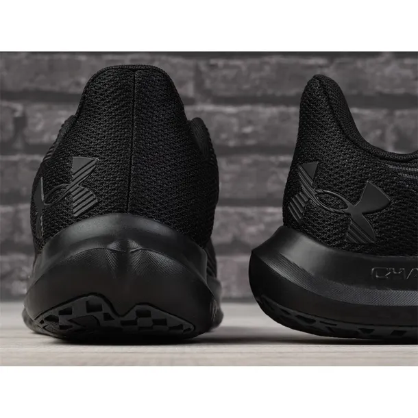 charged-speed-swift-marka-under-armour