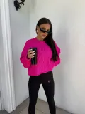 sweter-by-me-warkocze-fuksja