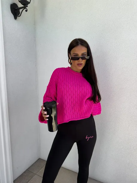 sweter-by-me-warkocze-fuksja-rozmiar-uniwersalny