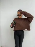 sweter-by-me-warkocze-czekoladowy-rozmiar-uniwersalny
