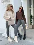 sweter-by-me-warkocze-czekoladowy-rozmiar-uniwersalny