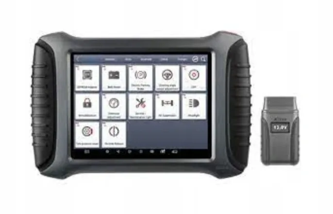 tester-diagnostyczny-h6eb-xtool-latarka