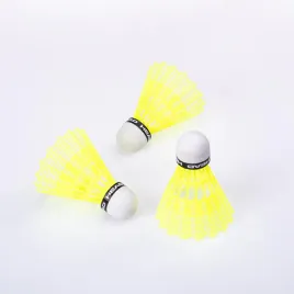 zestaw-3-lotek-do-badmintona-aereo-3-z-nylonu-korka-5-6-g-predkosc-75-79