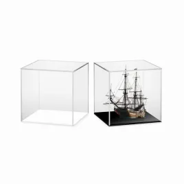gablota-z-plexi-na-model-20x20x20-cm-podstawa-bezbarwna