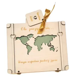 kartka-walizka-drewniana-na-slub-personalizowany-grawer-koperta