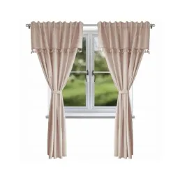 gotowa-zaslona-ozdobiona-fredzelkami-145x250-pudrowy-roz-styl-boho