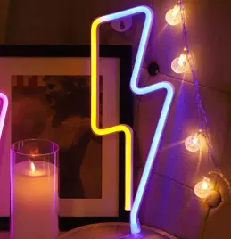 neon-led-baterie-usb-na-sciane-piorun-niebieski-zolty
