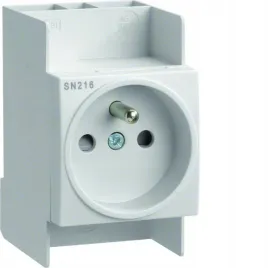 gniazdo-10-16a-250v-z-bolcem-uziemiajacym