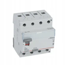 wylacznik-roznicowopradowy-p304-4p-40a-300ma-typ-ac-tx3