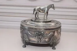 srebrna-mysliwska-cukiernica-kon-carska-rosja-84-srebro-658g-unikat