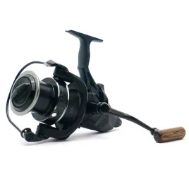 kolowrotek-z-wolnym-biegiem-okuma-karpiowy-ls-6k-baitfeeder-6000-6-lozysk