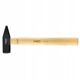 mlotek-slusarski-trzonek-hikorowy