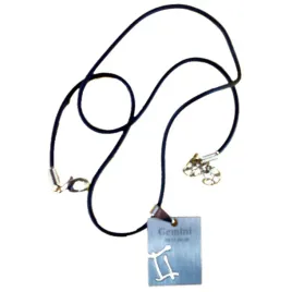 naszyjnik-na-rzemieniu-z-wisiorkiem-znaki-zodiaku-23-cm-25x2-cm
