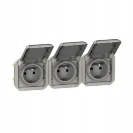 gniazdo-potrojne-z-uziemieniem-3x2p-z-poziome-mechanizm-16a-250v-szare