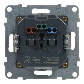gniazdo-plaskie-2p-z-16-a-z-usb-typ-c-15-a-zaciski-automatyczne