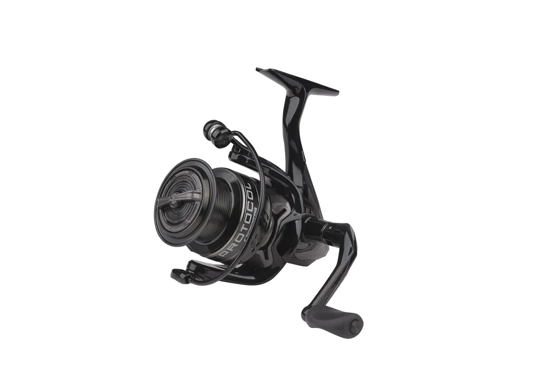 kolowrotek-cresta-protocol-4000s-na-feeder