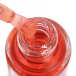 oliwka-do-skorek-i-paznokci-o-zapachu-truskawki-z-woreczkiem-5-ml