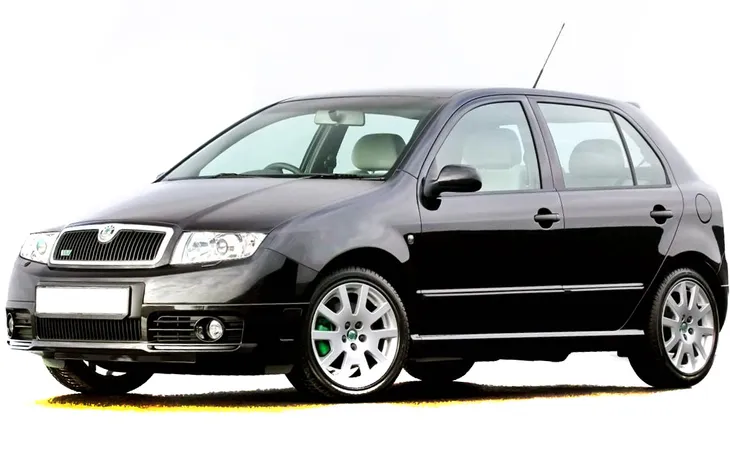 lampa-reflektor-skoda-fabia-basic-l-waga-z-opakowaniem-2-kg