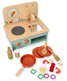 mala-drewniana-kuchnia-z-akcesoriami