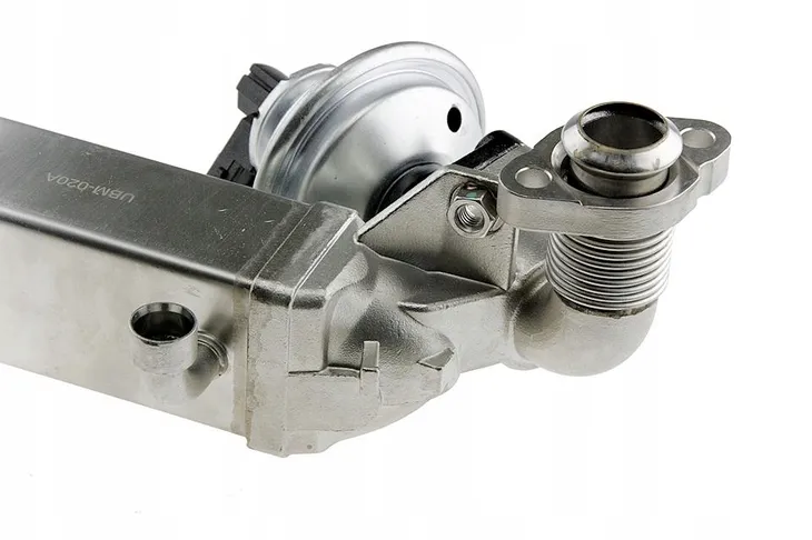 chlodnica-egr-bmw-1-e88-08-numery-katalogowe-zamiennikow-bogap-b6320101-esen-skv-14skv136-hitachi-138458-hitachi-2508458-hueco-138458-metzger-autoteile-0892685