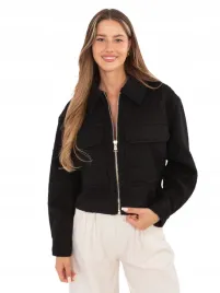 kurtka-damska-krotka-boucle-urozmaicona-faktura-materialu