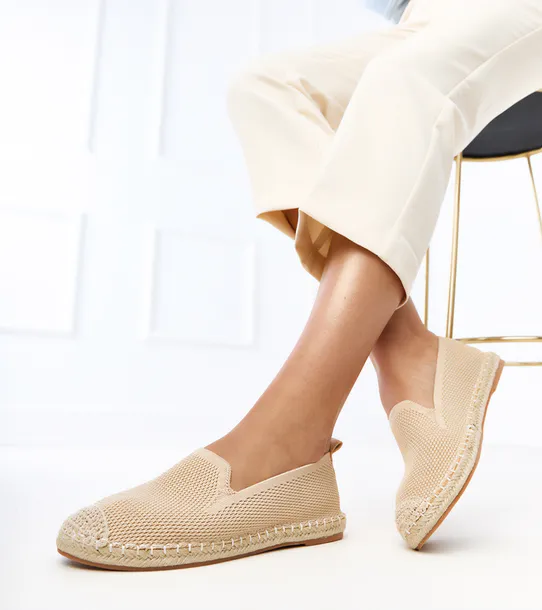 bezowe-espadryle-na-platformie-luna-marka-bez-marki