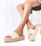bezowe-klapki-espadryle-na-platformie-klody-stan-nowy