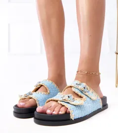 niebieskie-klapki-plecione-z-klamrami-sameli