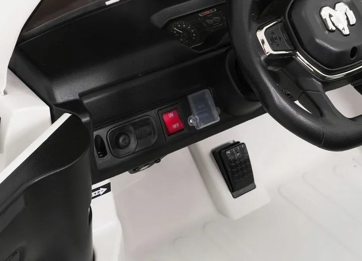 autko-na-akumulator-jeep-ram-3500-bialy-stan-nowy-certyfikaty-opinie-atesty-ce-en-71