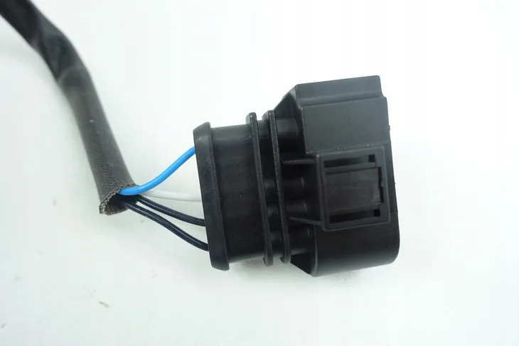 sonda-lambda-vw-audi-a3a4a6-passat-polo-denso-waga-z-opakowaniem-11-kg