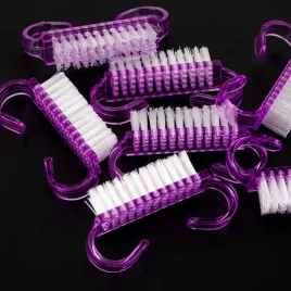 szczoteczka-do-manicure-i-pylu-mala-fioletowa-10-sztuk