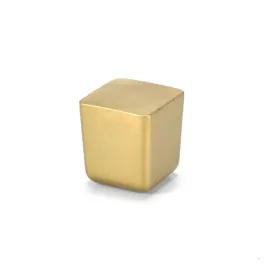 galka-meblowa-25x25-kwadratowa-raczka-date-uchwyt-szafki-zloty-szczotkowany