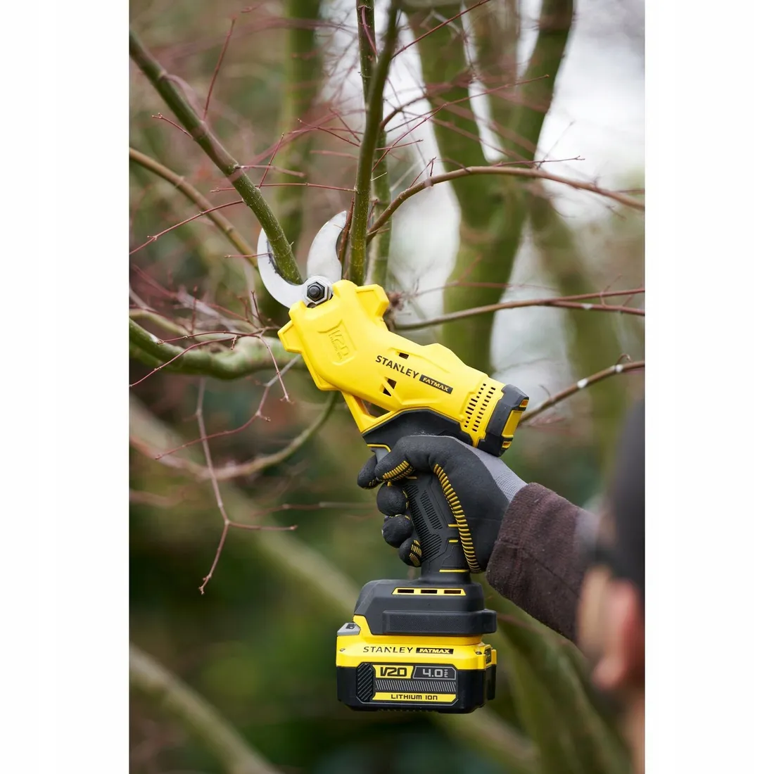 sekator-akumulatorowy-18v-32mm-stanley-sfmcpp32b-stan-nowy