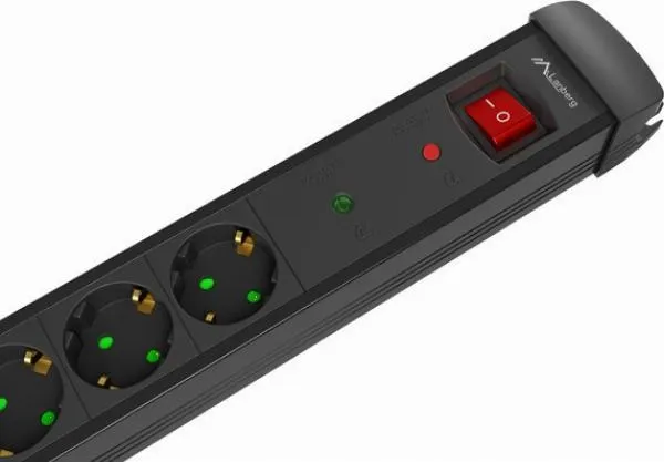 lanberg-sp1-5-gniazd-schuko-3m-kod-producenta-sp1-05f-0300-bk