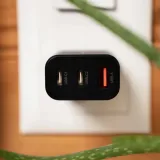 spacecase-ladowarka-usb-c-30w-gan-do-telefonow-3x-usb-typ-c-quick-charge-certyfikat-ce