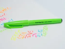 pisak-pedzelkowy-brush-sign-pen-ses15c-pentel-fluorescent-green