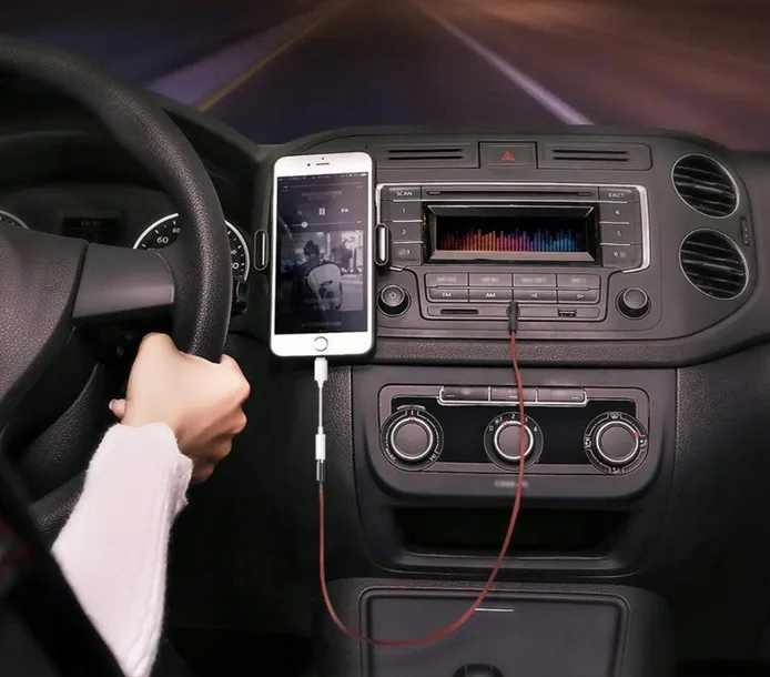 adapter-do-sluchawek-przejsciowka-jack-do-iphone-marka-inna-stan-nowy