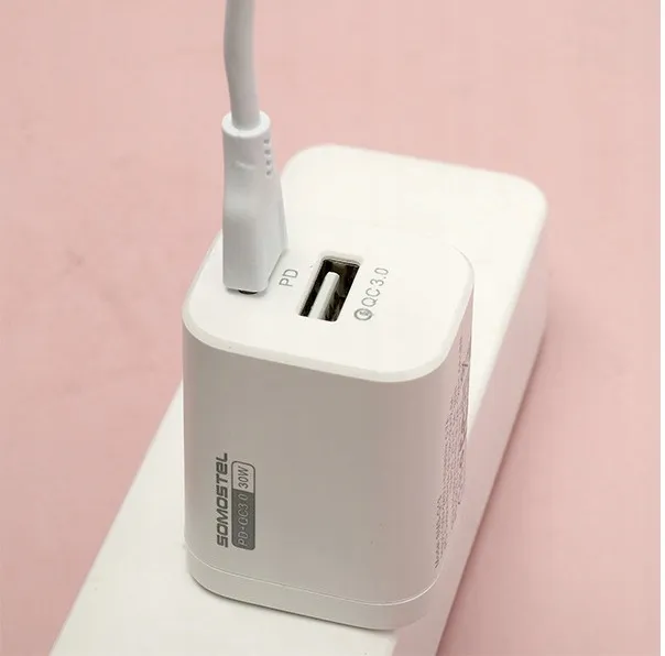ladowarka-sieciowa-30w-kabel-typ-c-usb-pd-stan-nowy