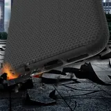 spacecase-core-iphone-11-pro-czarny-funkcje-ladowanie-indukcyjne-pochlanianie-wstrzasow