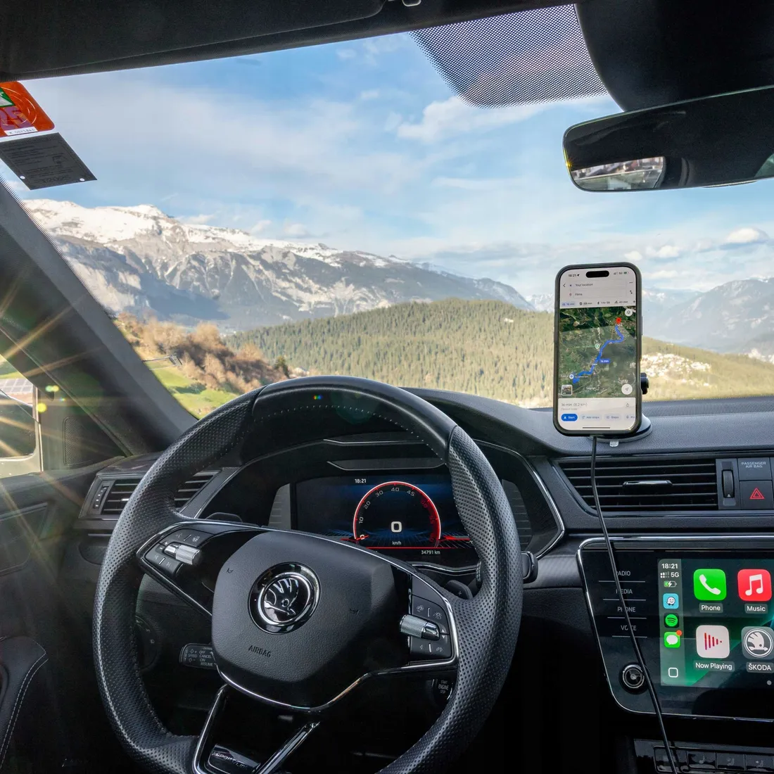 spacecase-car-holder-dash-windshield-magcharge-wm9b-stan-nowy