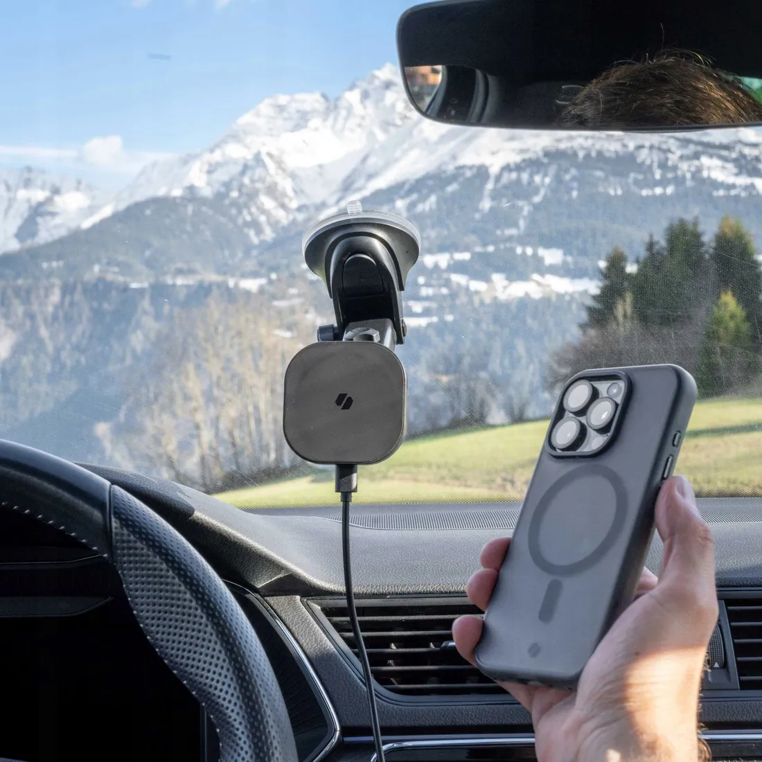 spacecase-car-holder-dash-windshield-magcharge-wm9b