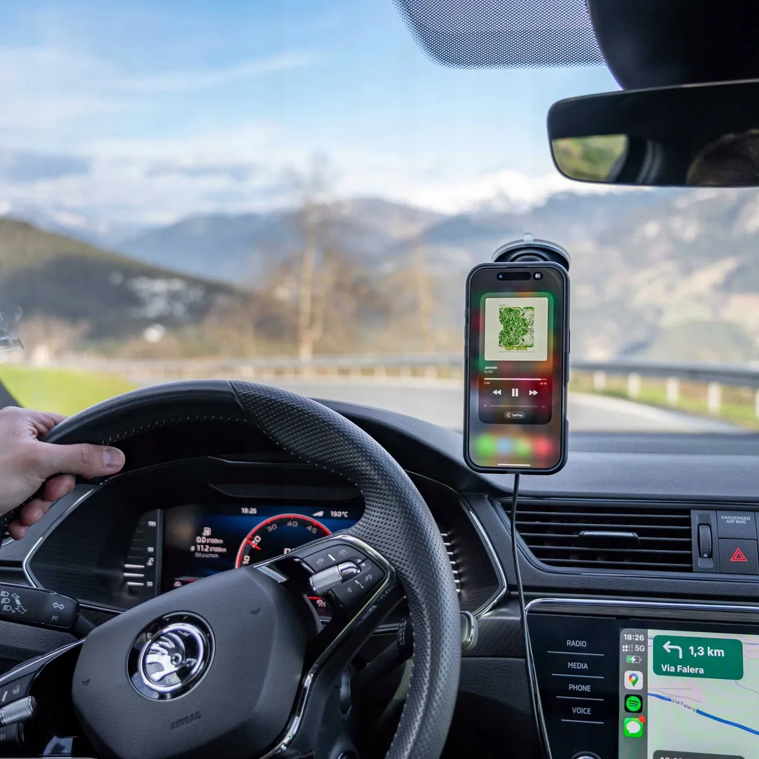 spacecase-car-holder-dash-windshield-magcharge-wm9b